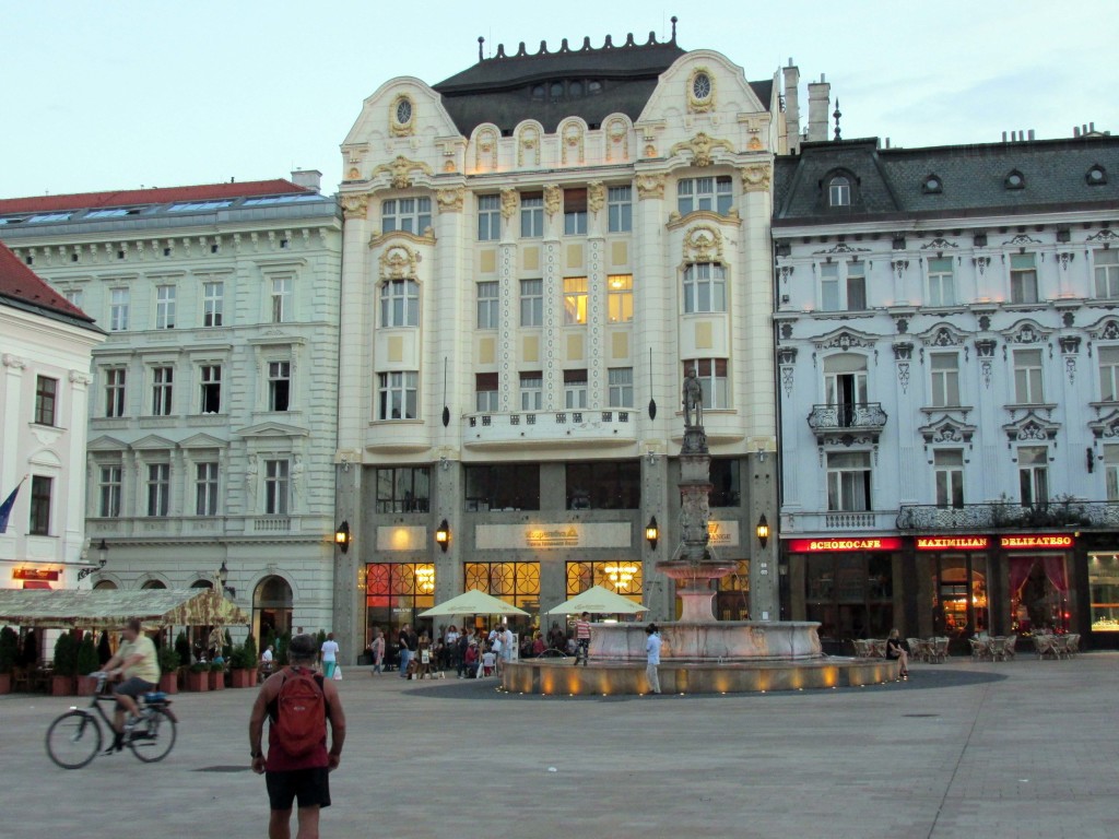 Esztergom-Bratislava -Bratislava