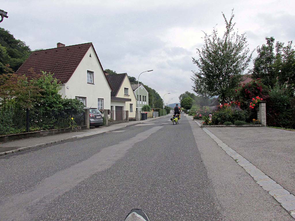 Melk-Wallsee-Austria--roads