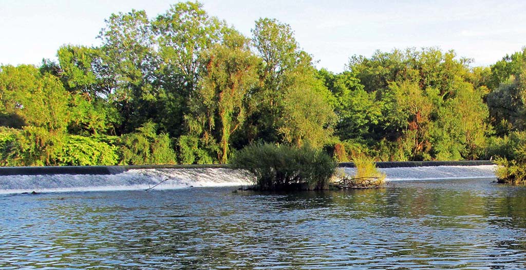 Baumes Les Dames-Ranchot-France-Le Doubs River