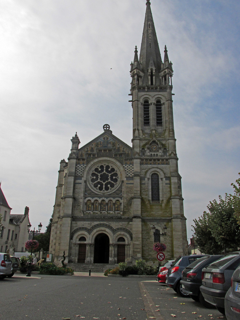 Cosne-Cours-Sur-Loire-Gien-France-Briare cathedral