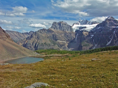 Hiking Canada-Sentinel-Pass Trail-Views of the Ten Peaks from Larch Valley