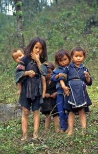 Hiking Adventures-H'mong children-Sa Pa Vietnam